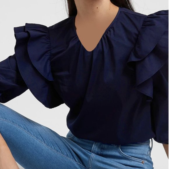 JODIFL Tops - NWT Jodifl Ruffle Sleeve Blouse